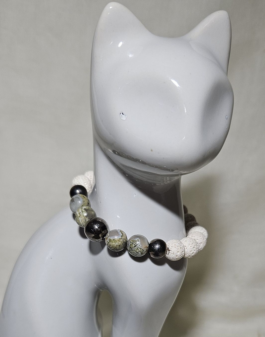 Bracciali & Braccialetti: weisse Lavastein-Mix Armk. - Spendenaktion – Nuovo (secondo la descrizione) da Unterkulm venduto da Nachtigall 5