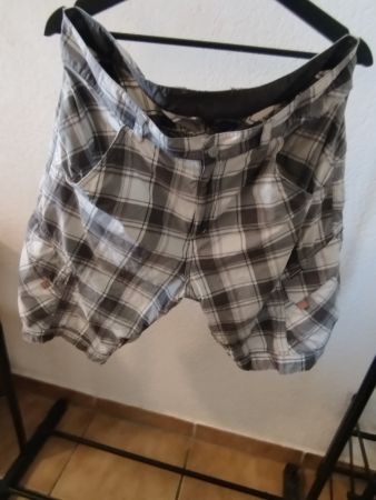 kurze Hosen