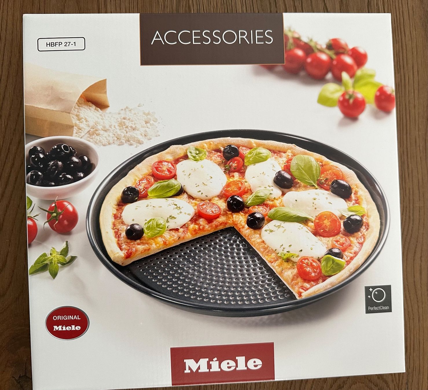 Moules à gâteaux: Miele Backblech Pizza- / Backform Original Neu – Neuf avec emballage d'origine à Flims Dorf par Specials