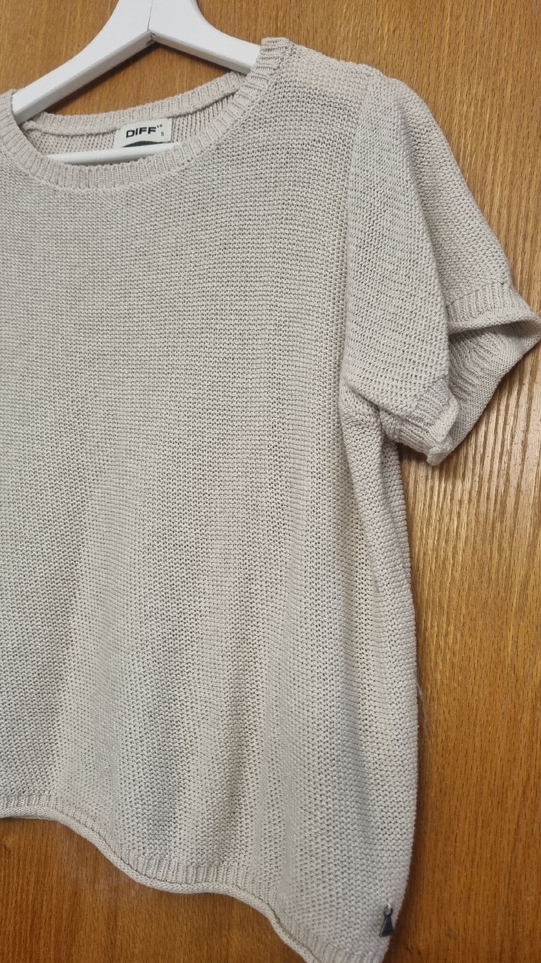 T-Shirts: Diff! Tolles Shirt mit Meshoptik, Gr. S – Gebraucht aus Oftringen von MalousAllerlei