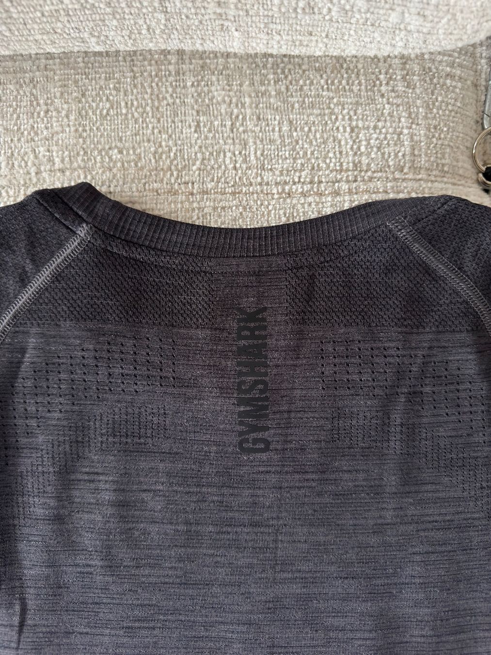 Gymshark T-shirt: Gymshark | Tanktop – Nuovo (secondo la descrizione) da Horgen venduto da onur_5 4