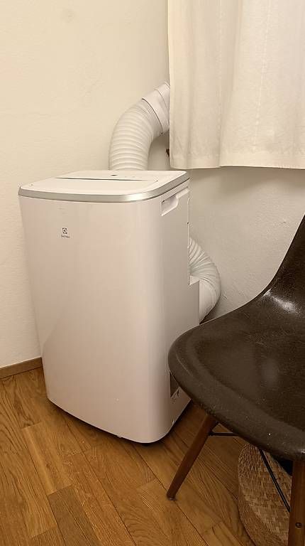 Condizionatori: Klimagerät ELECTROLUX 600 14000 BTU/h – Usato da Zürich venduto da Neipark 2