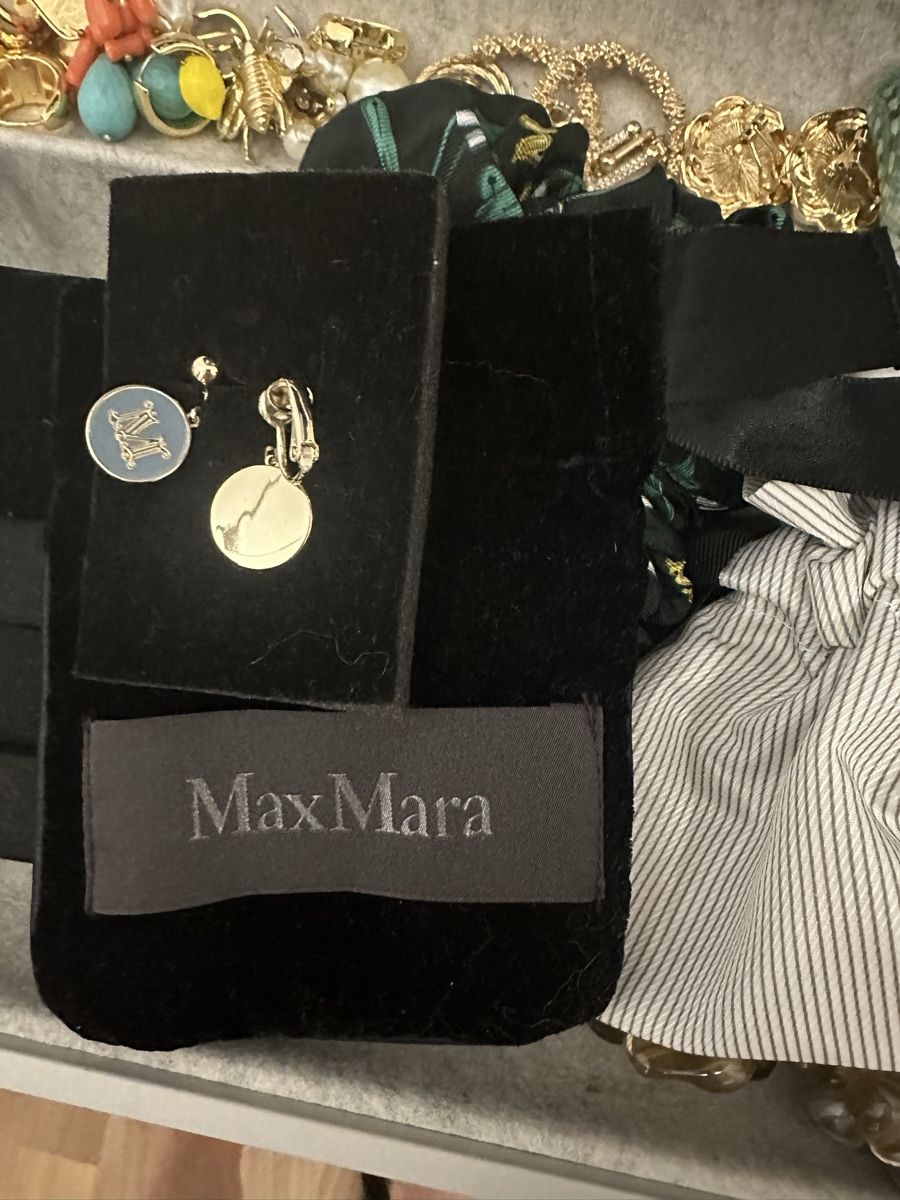 Max Mara Orecchini pendenti & Orecchini a lobo: Max Mara Ohrringe, Klips, neuwertig, Original! – Nuovo e nell'imballaggio originale da Erlinsbach SO venduto da aka_5b2y 6
