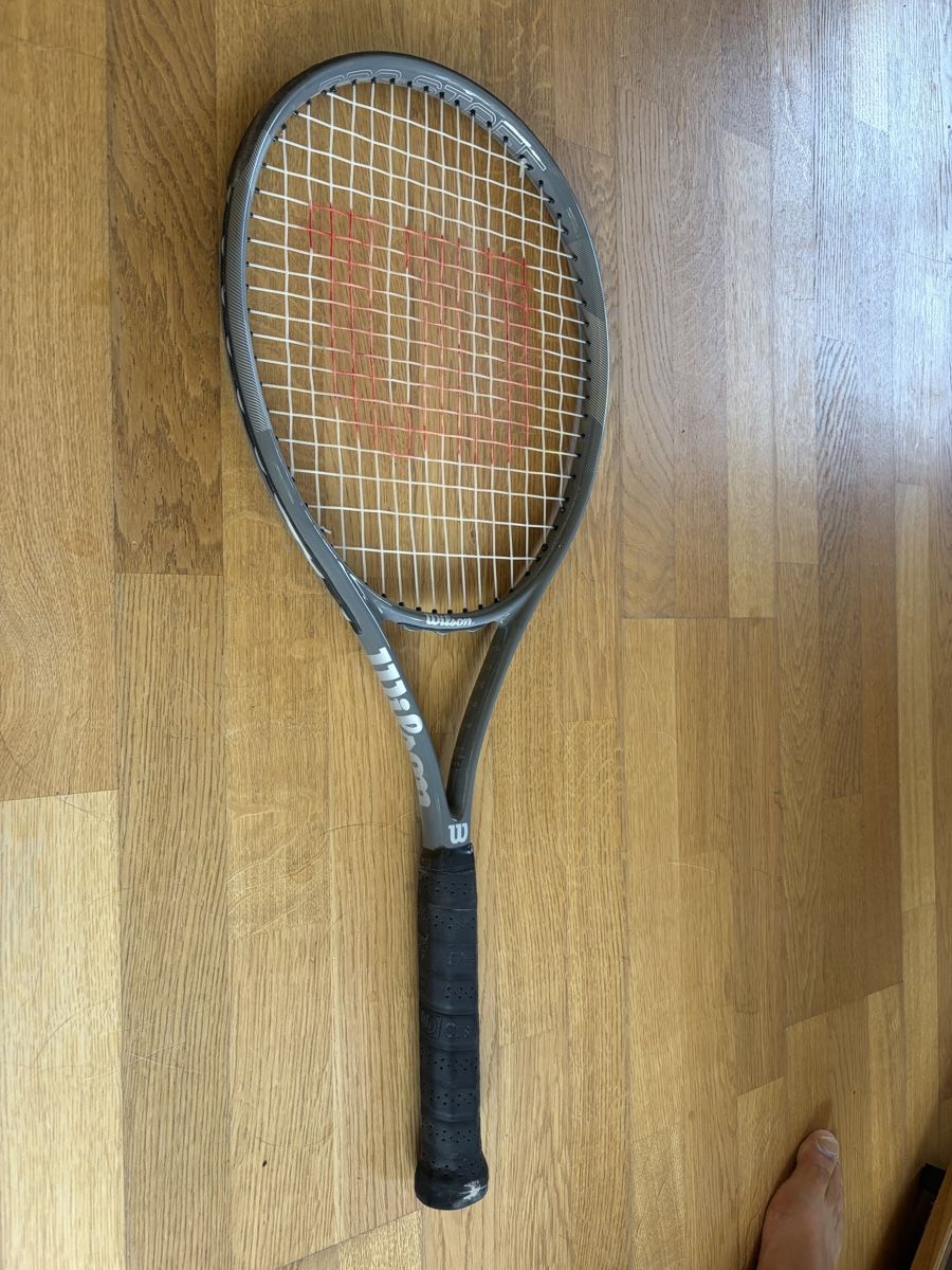 Schläger: Wilson Tennisschläger – Gebraucht aus Unterägeri von Nando_Reiser 2
