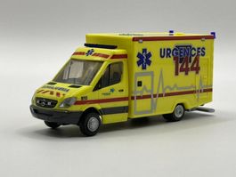Rietze 61797 1:87 MB Sprinter RTW Ambulanz Sud Fribourgeois