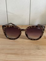 Trendige QUAY Sonnenbrille im Leopardenmuster