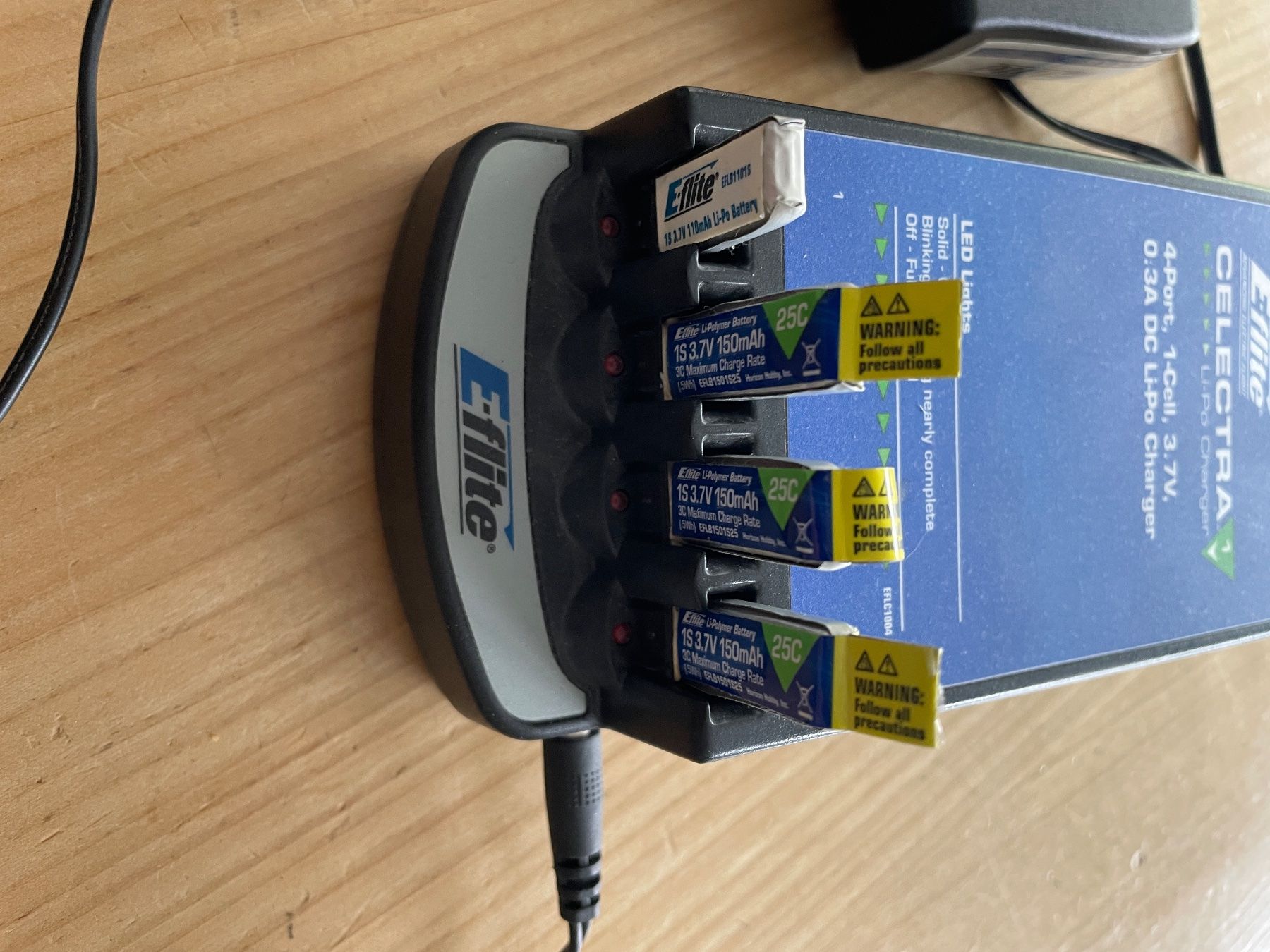 E-Flite Akkus, Ladegeräte & Netzgeräte: Ladegerät Lipo – Gebraucht aus Frauenfeld von mulbf