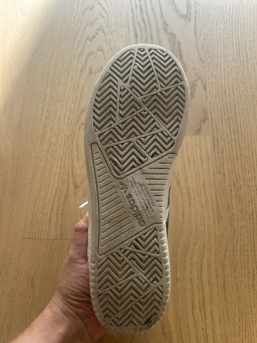 Scarpe da uomo: adidas Tyshawn – Usato da Zürich venduto da Kcampos 3