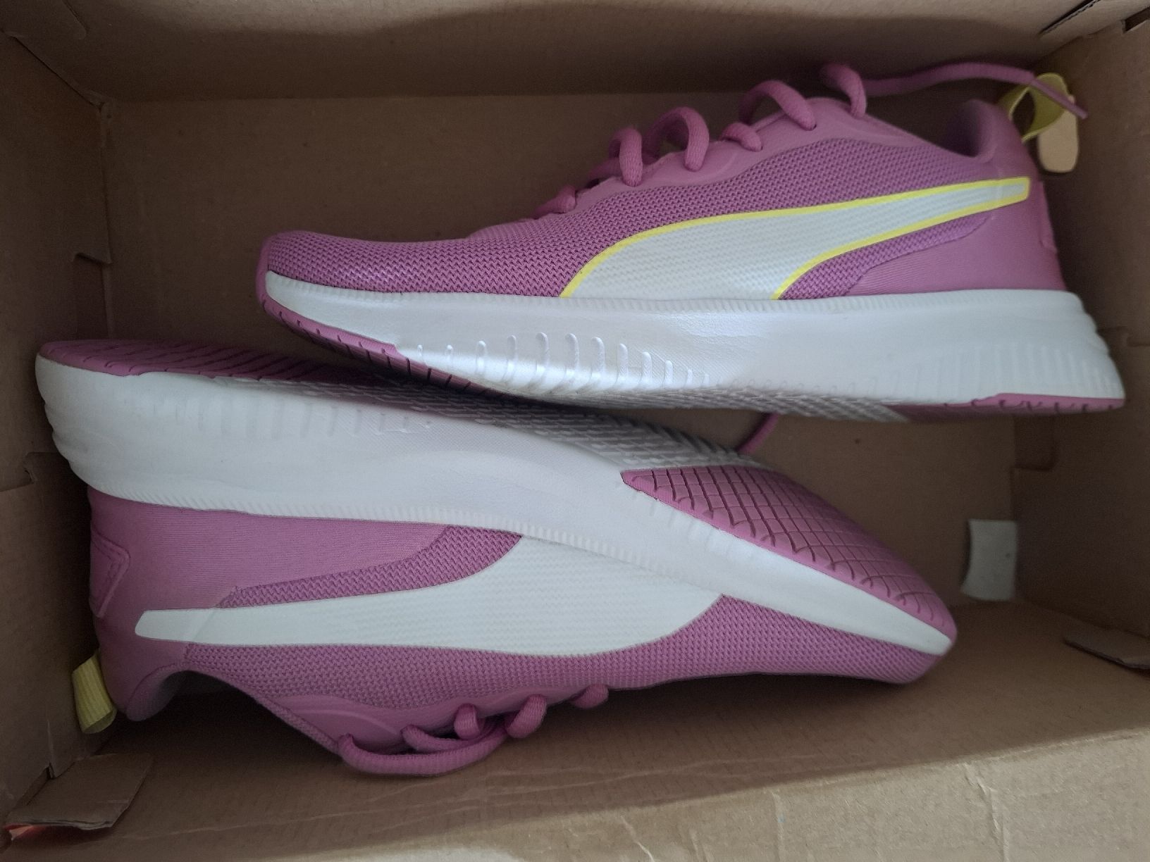 Puma Damenschuhe: Baskets roses indoor Puma t.36 – Gebraucht aus givisiez von odilev 2