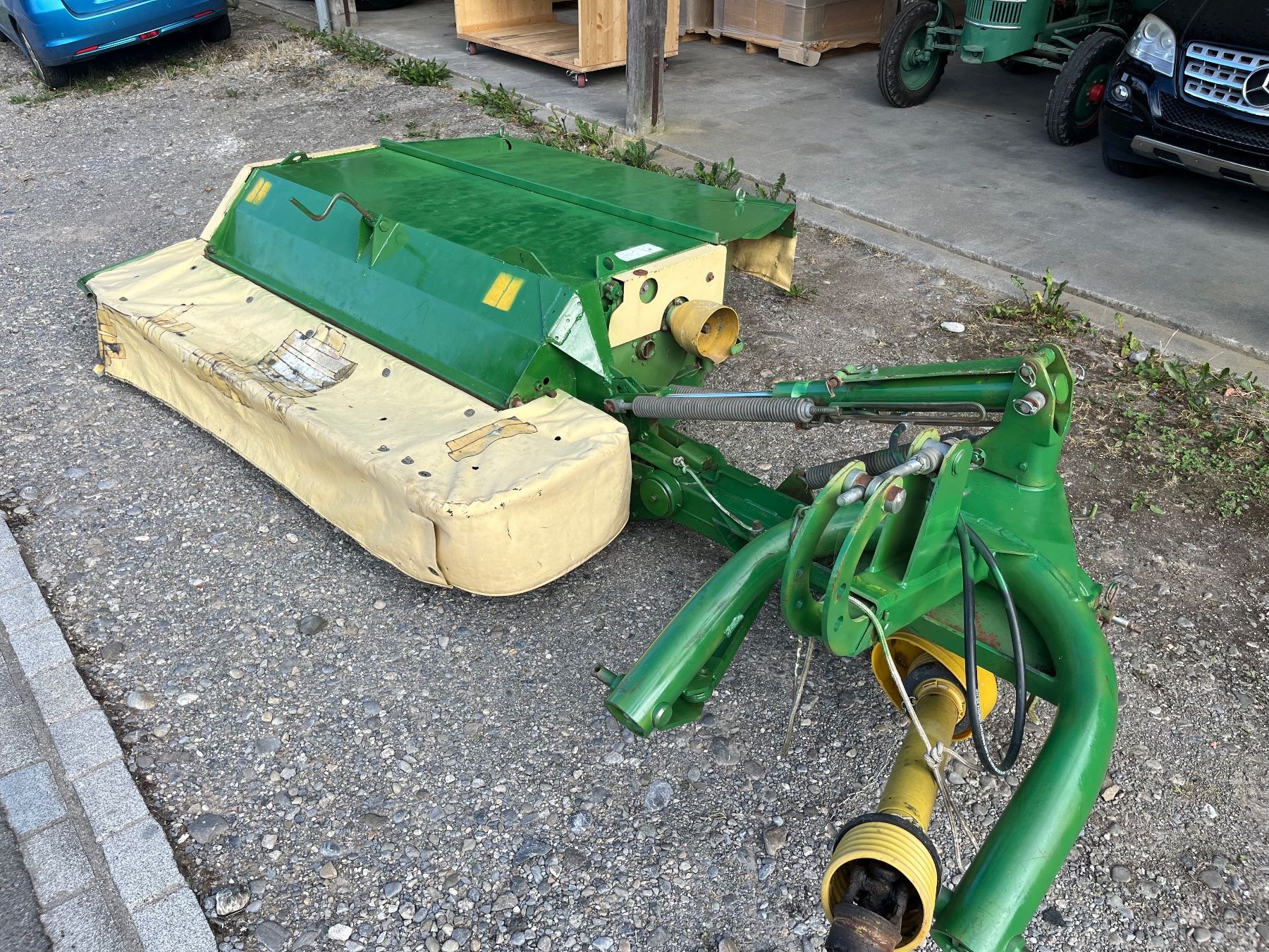 Krone Toutes les machines: Krone Scheibenmähwerk AM 243 – D'occasion à Kaltbrunn par MA5555 1