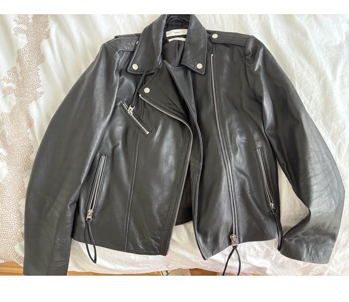 Mango Jacken: LEDERJACKE - SCHWARZ - MANGO – Neu (gemäss Beschreibung) aus Zürich von nina.ninat