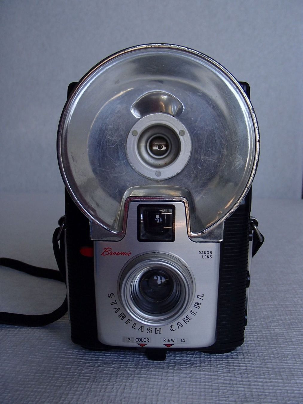 Kodak Fotocamera: KODAK BROWNIE STARFLASH CAMERA mit Blitz – Usato da Schöfflisdorf venduto da pullux 7