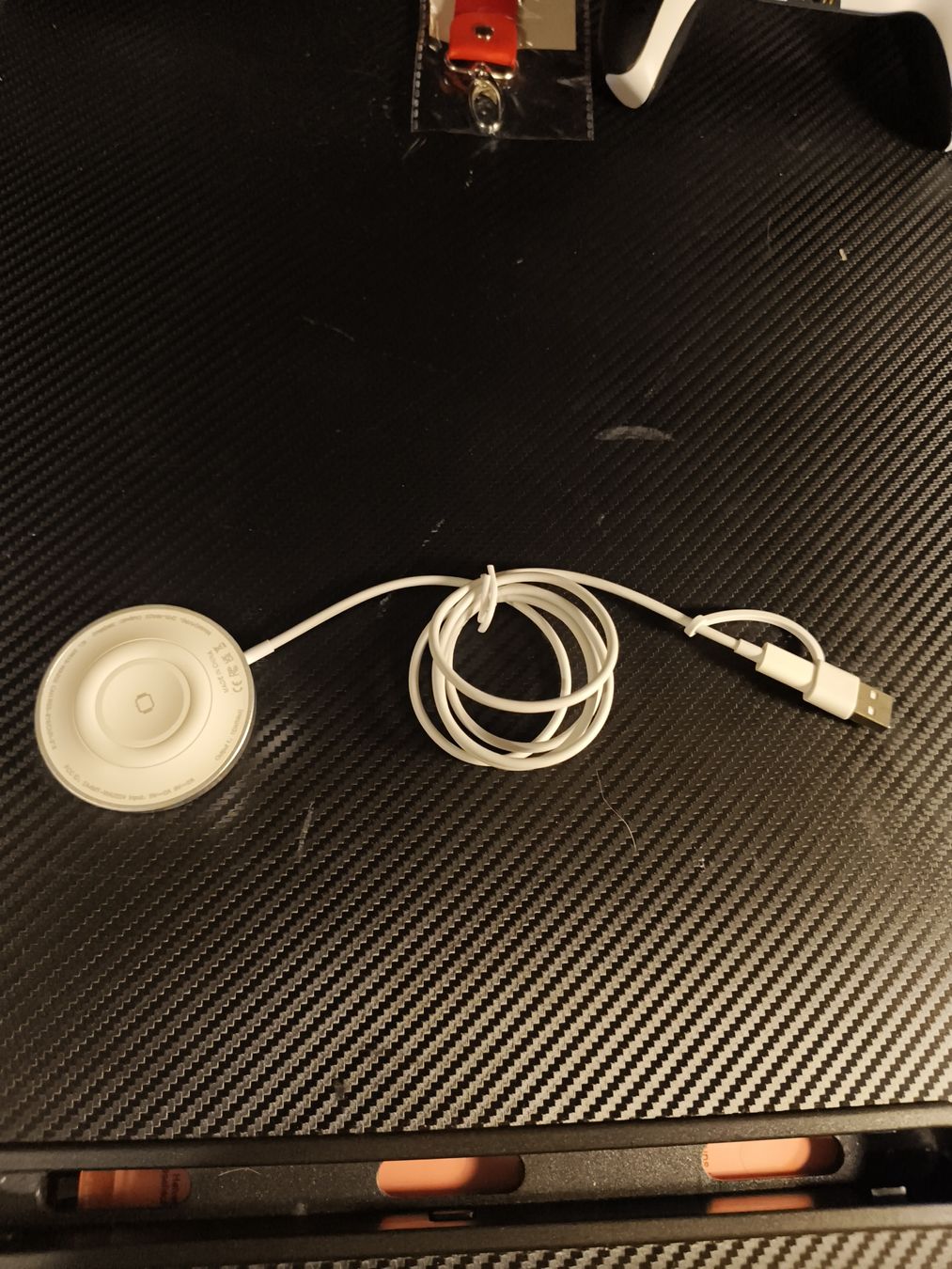 Apple Chargements: Apple Watch + Iphone Ladegerät magnetisch – Neuf (Voir description) à Matten b. Interl par roc_292h 1