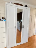 Kleiderschrank weiss mit Spiegel drei Türen gebraucht