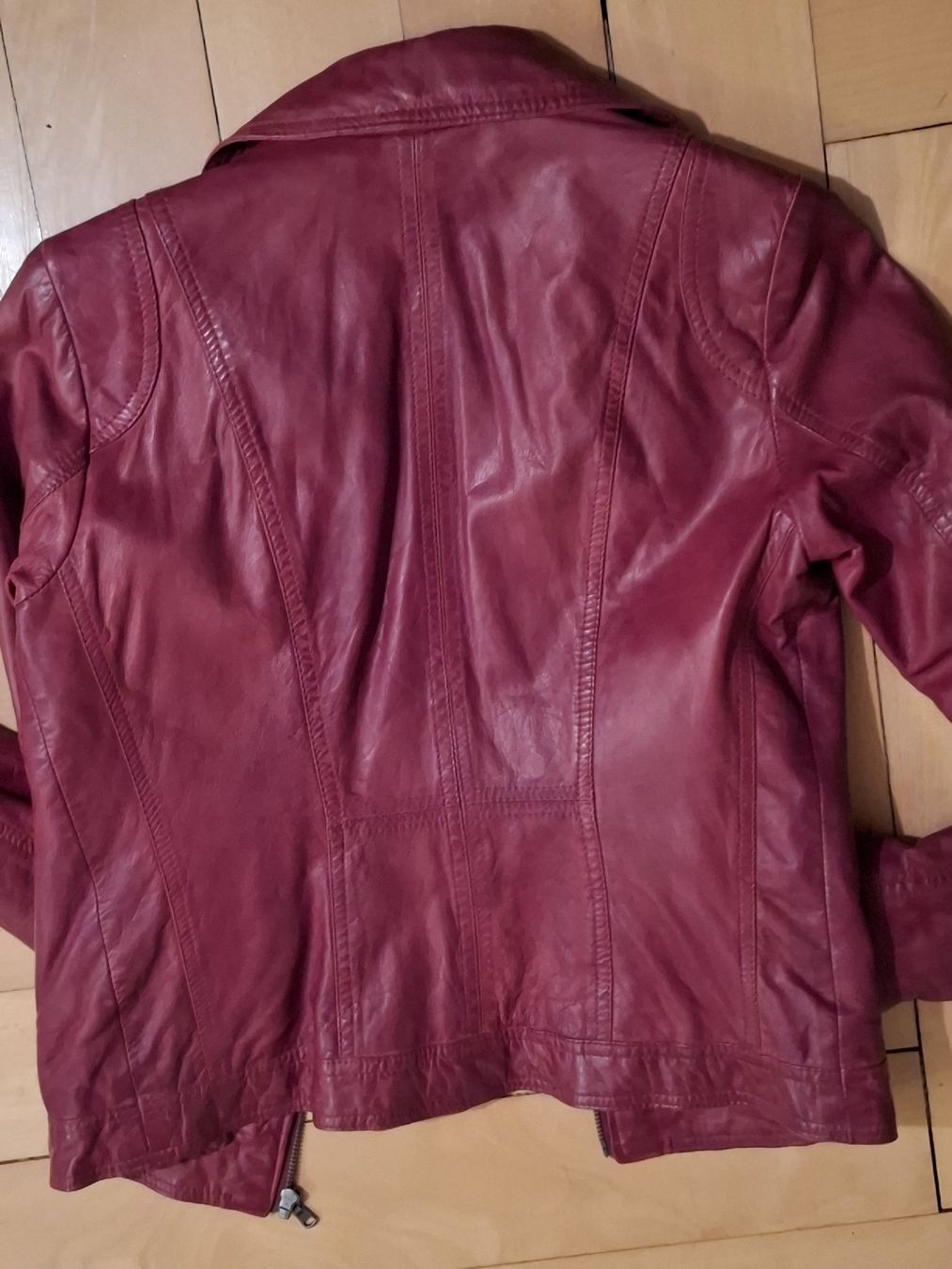 Giacche: Bordeaux rote Lederjacke, Two Selection, Grösse 34 – Usato da Stäfa venduto da UH82 1