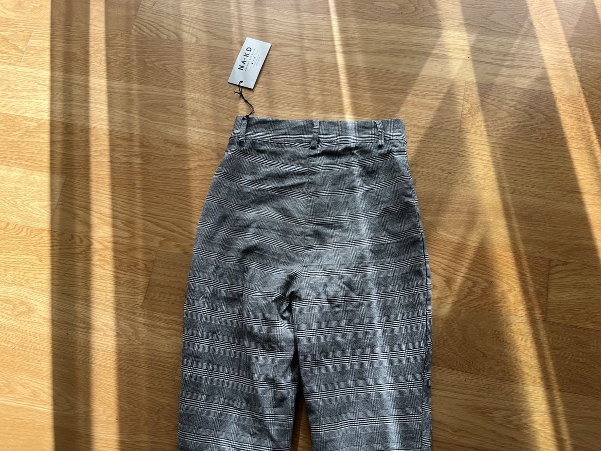Na-kd Hosen: Elegante Stoffhose mit Karomuster - neu, Gr. 36 – Neu (gemäss Beschreibung) aus Zürich von MariaSusanne 2