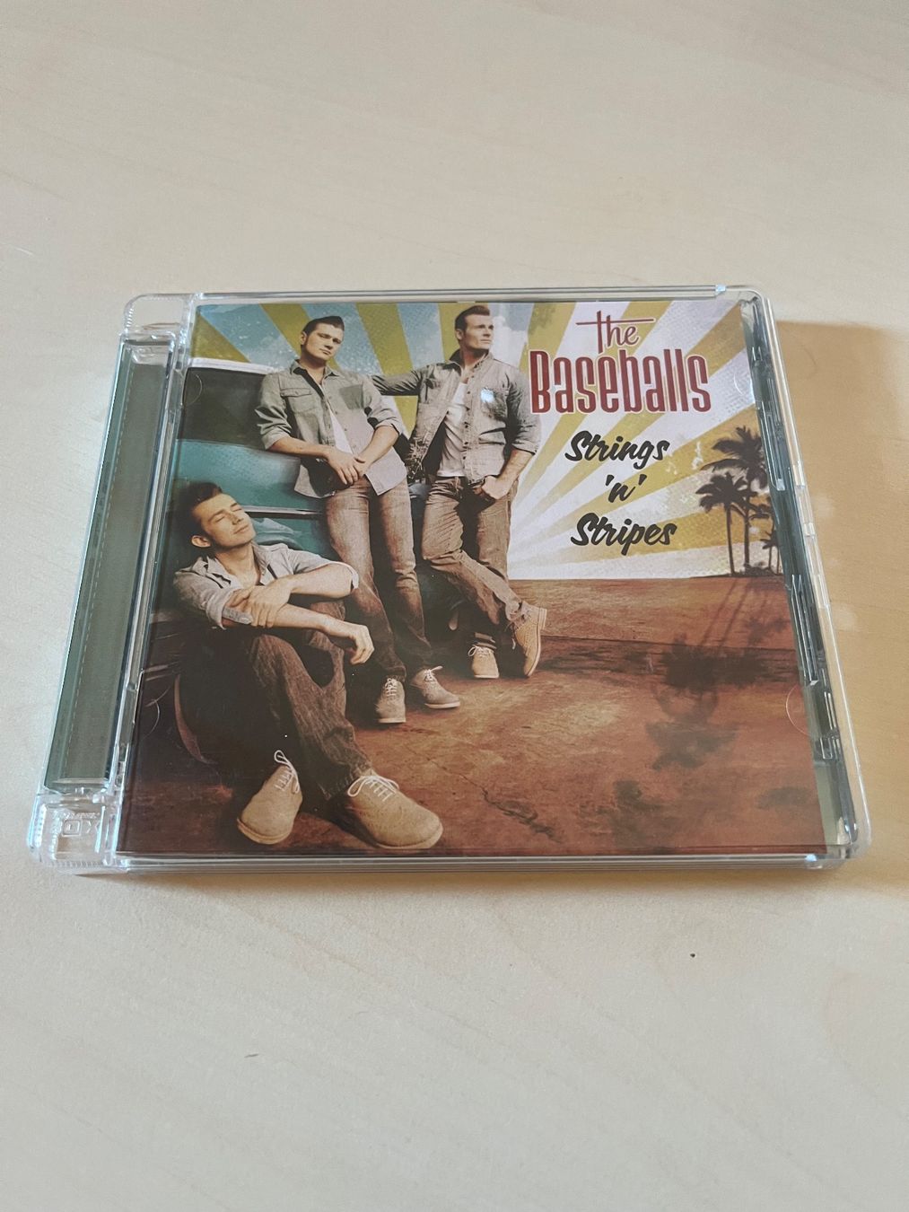 CD: THE BASEBALLS - Strings 'n' stripes – Usato da Bern venduto da Twin-Peaks