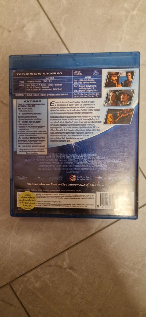 Tutti i DVDs: Fluch der Karibik - Blu-ray Top Zustand – Usato da Lengwil venduto da Beni-der-1 2