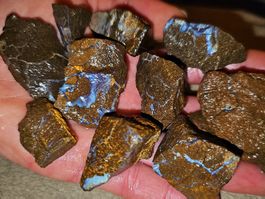 120 Gramm Australische Boulder Opal Rohsteine