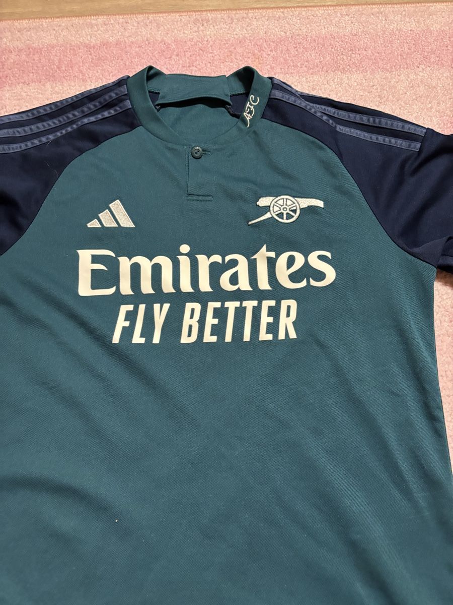Arsenal Canottiere & Pantaloni: FC Arsenal Trikot – Usato da Wimmis venduto da Soccerfanshop 1