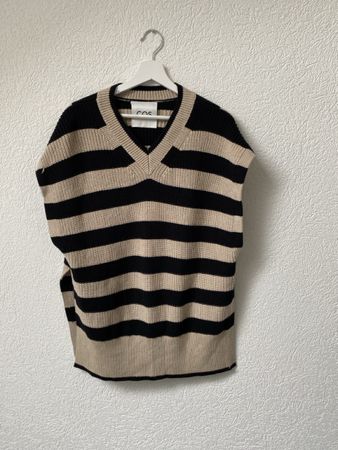 COS Pullunder gestreift Beige Schwarz,
