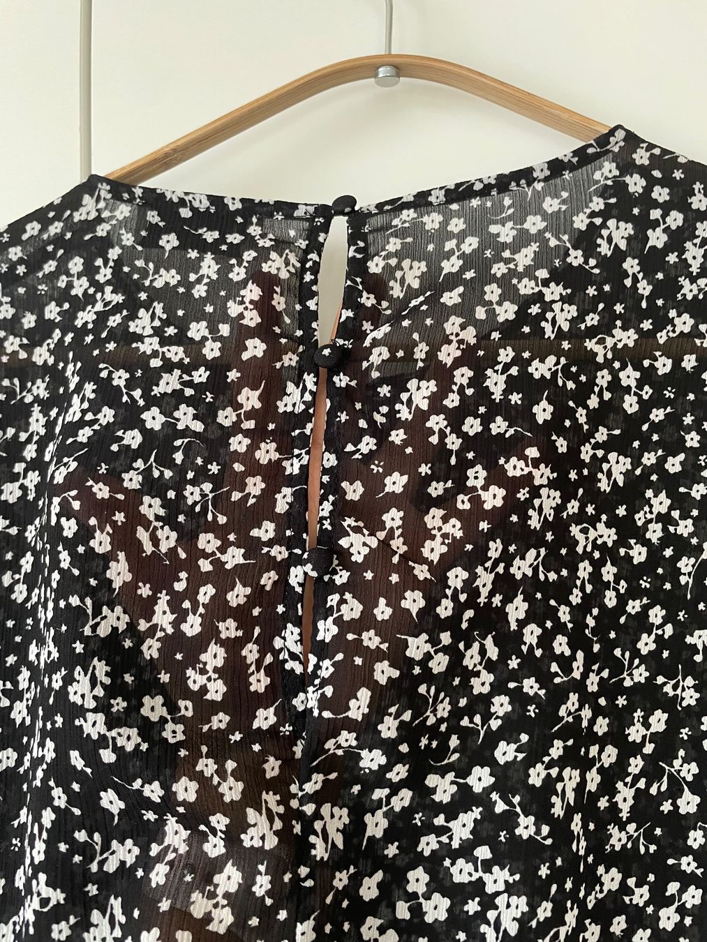 Camicette: Modström Bluse / Top Schwarz mit Blumenmuster – Gr. M – Usato da Neukirch an der Thur venduto da bee88 5