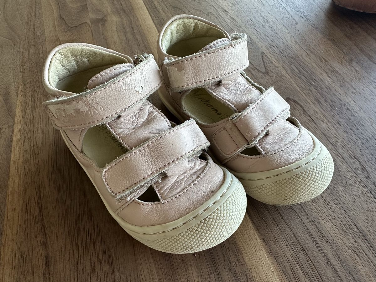 Naturino Scarpe per ragazze: Sandalen Naturino Gr 23 – Usato da Lupsingen venduto da New-Haven