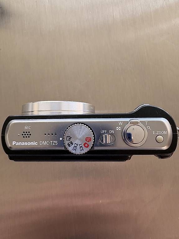 Panasonic Kamera: Lumix Panasonic inkl Ladegerät und Kabel – Gebraucht aus Arlesheim von Frenchie 2