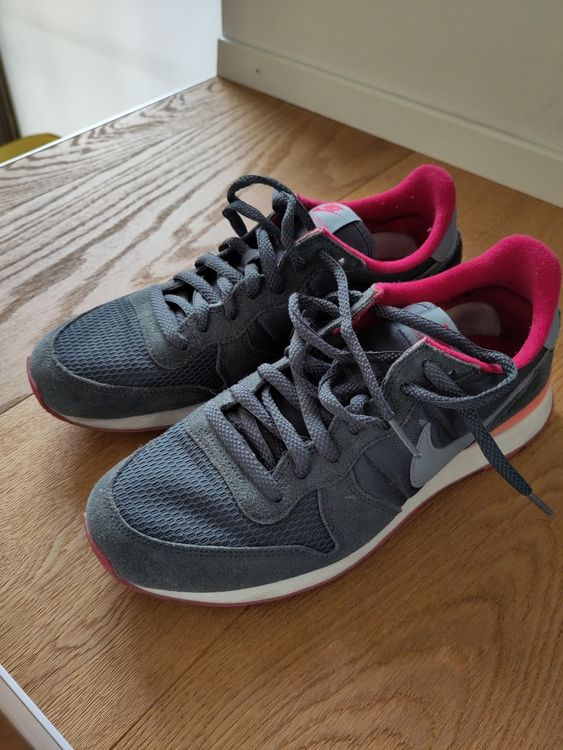 Nike internationalist outlet 41