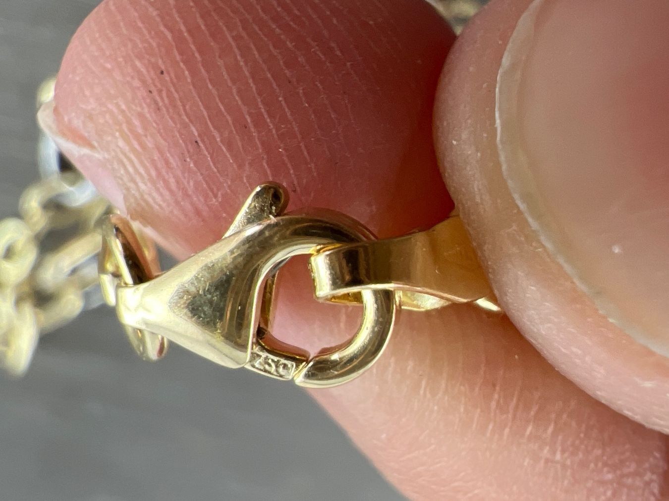 Armbänder & -reifen: Armkette 750 Gold – Gebraucht aus Niederuzwil von leo_8857 1