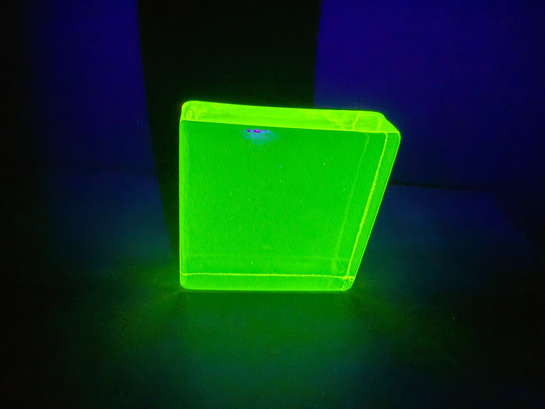 Bicchieri: Uranglas Block, 45 x 45 x 20 mm, 110g – Nuovo e nell'imballaggio originale da Lützelflüh-Goldb venduto da Elementis 5