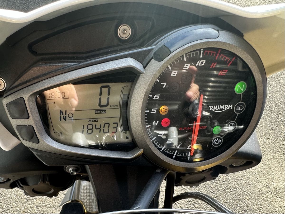 Strada: Triumph Speed Triple 1050 R – Usato da Wileroltigen venduto da torro11 5
