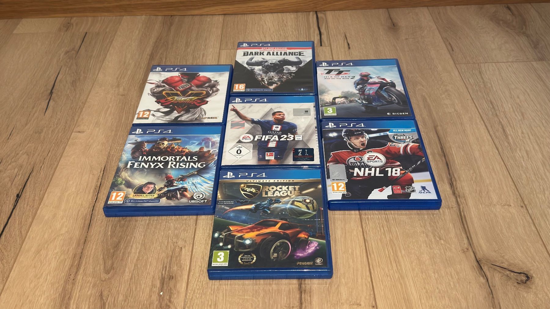 Sony Console: PS4 Édition Blanche + 7 jeux – Usato da Yverdon venduto da oli_dp6z 2