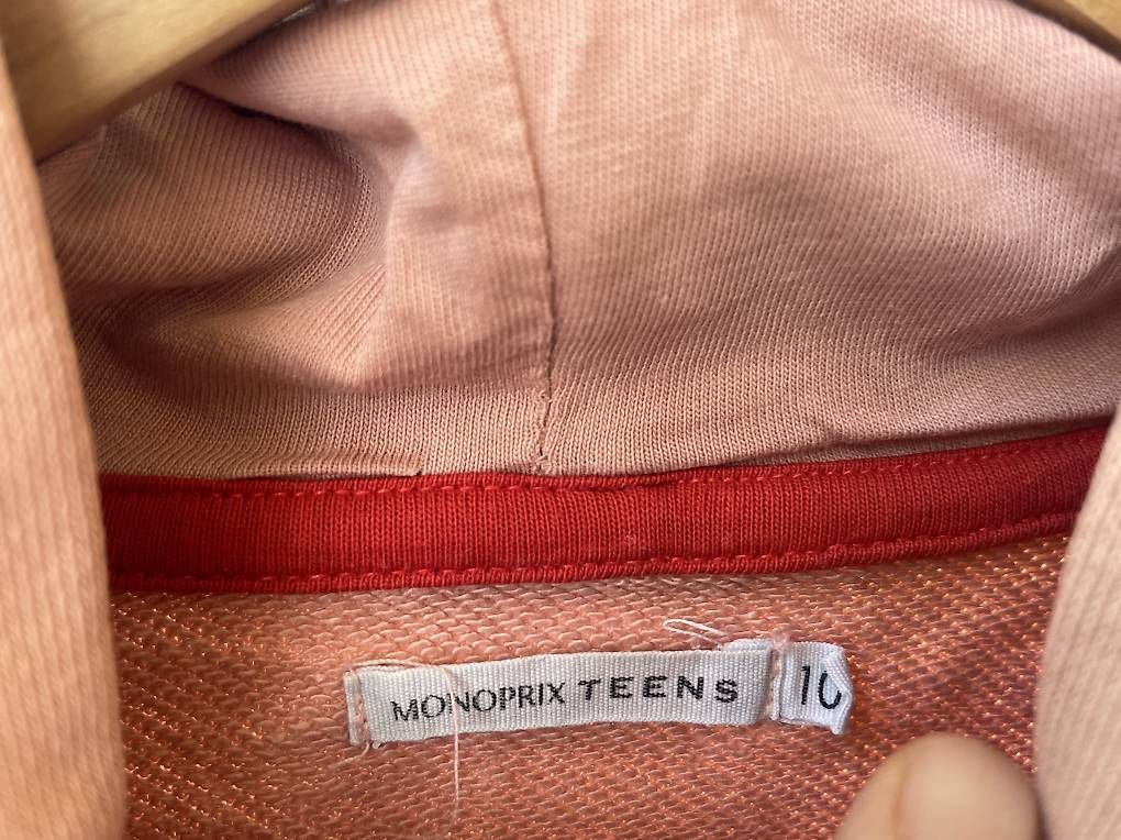 Lotti & Set di vestiti: Pulls divers enfant pour 8.-/pièces – Usato da Genève venduto da dia_tj6j 3