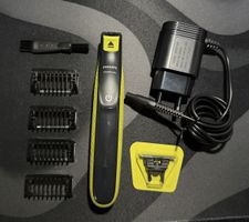 Philips OneBlade Rasierer Set + Neue Klinge 4 Aufsätze