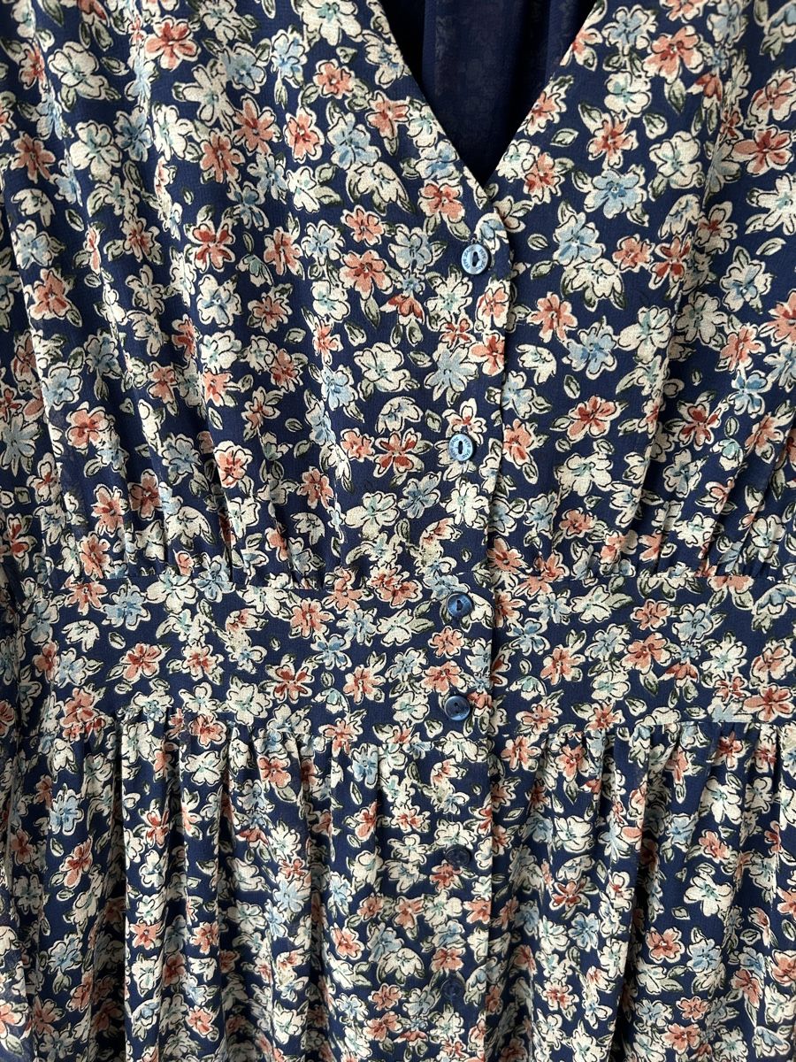 Pepe Jeans Kleider: Pepe Jeans geblümtes Sommerkleid / M – Gebraucht aus Zug von bia_v6gf 4