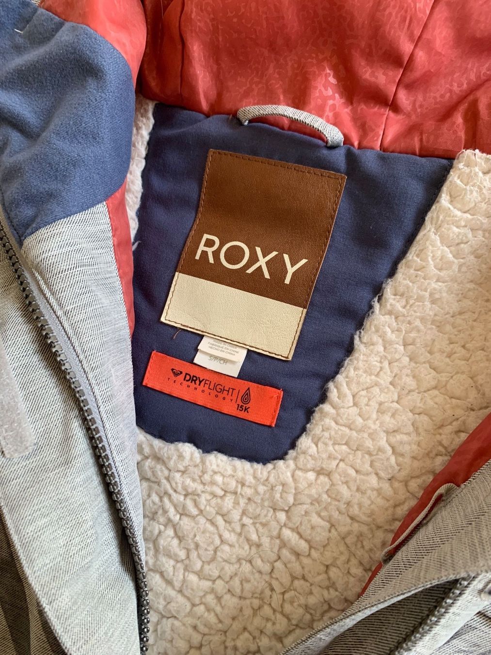 Roxy Giacche: Roxy lange Winterjacke DryFlight, Grau gemustert, Grösse S – Usato da Meiringen venduto da Jwash 2