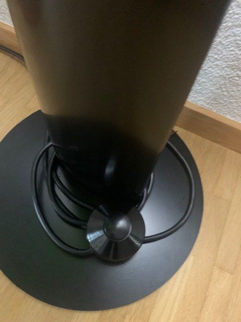 Interio Lampade: 3 Stehlampen - Interio - 2 x schwarz / 1 x silber – Usato da Kirchberg BE venduto da Rege 2