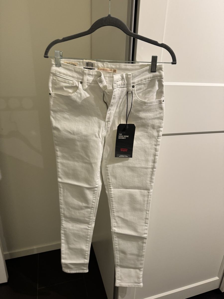 Levi's Jeans: Levi’s white jeans – Nuovo e nell'imballaggio originale da Basel venduto da ale_h7my