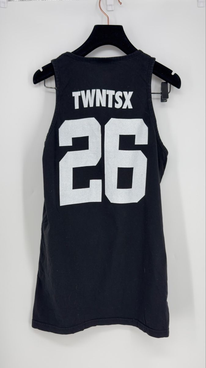 T-shirt: # MAN - Tanktop Gr. L # – Usato da Bolligen venduto da secondhand-with-love 1