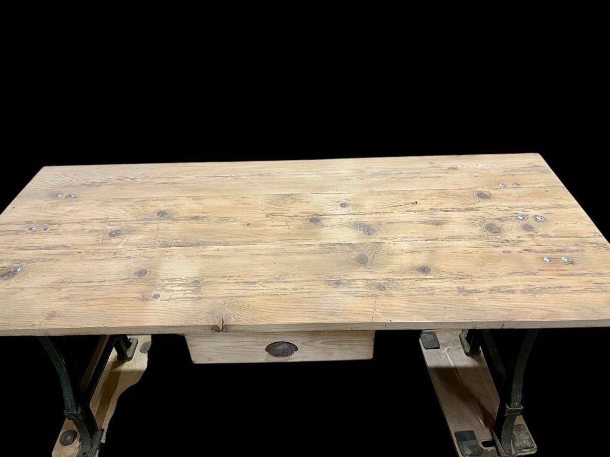 Tische: Werkstatt-Tisch mit antiken Gussfüssen – Gebraucht aus Ottikon von san_w99n 7