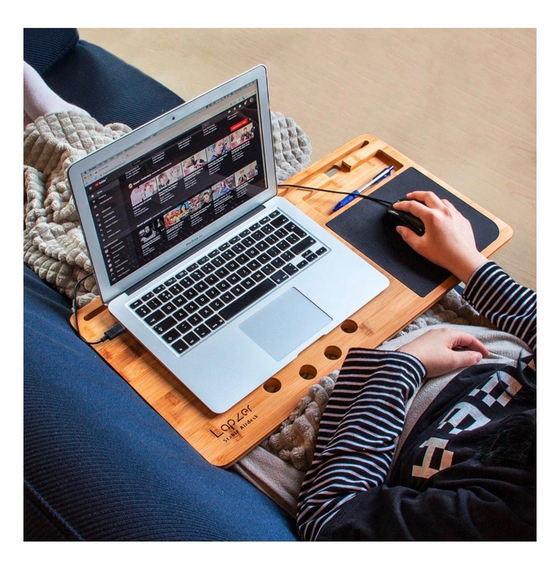 Schreibtische: Laptop Tisch – Gebraucht aus Basel von mai_x5zg