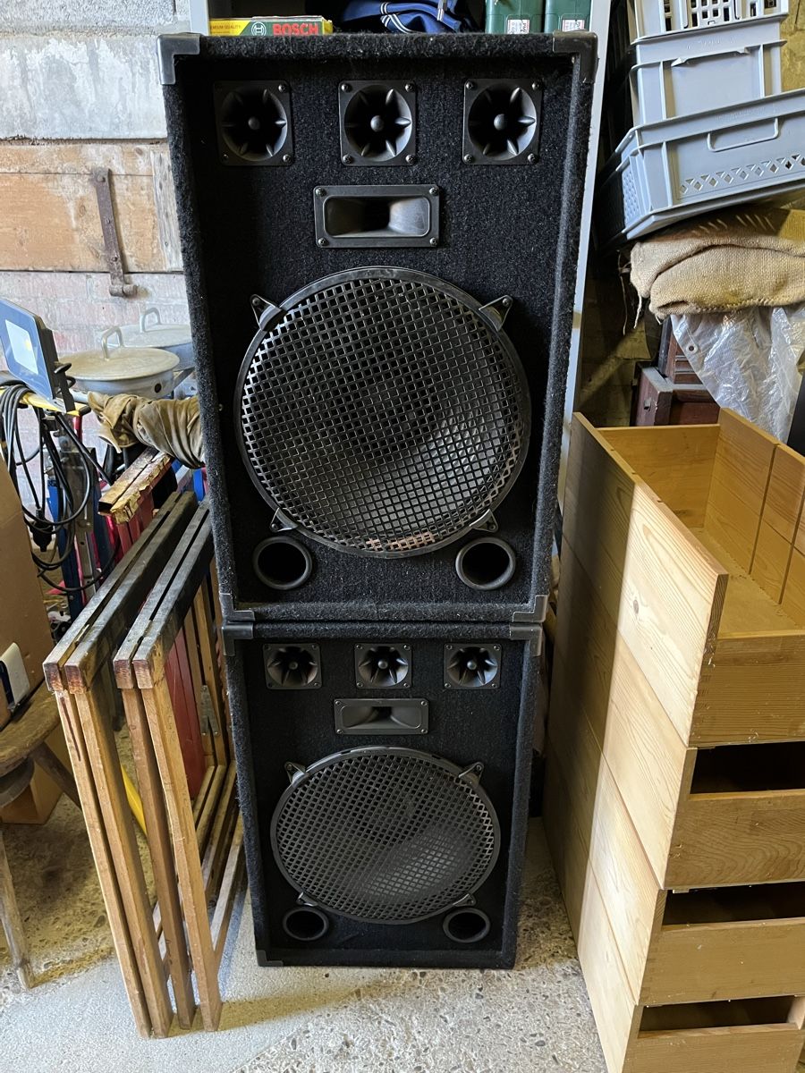 Lautsprecher: Speakers – Gebraucht aus Posieux von coutset 1