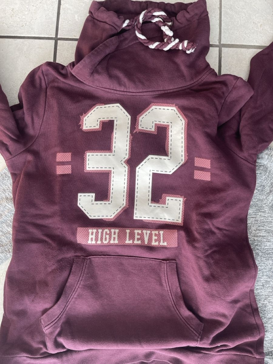 Lotti & Set di vestiti: Lässiges 3 teil Hoodie Pullover Set Gr S, M – Usato da Lostorf venduto da Luelostorf 3