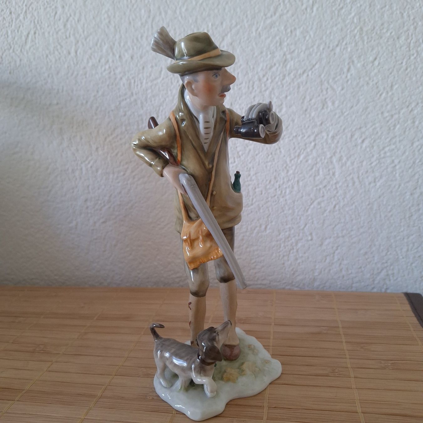 Statuette: Alka, Porzellan Figur, Jäger – Usato da Winterthur venduto da ric_rl7n 6