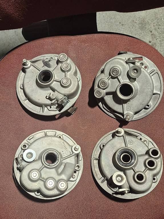 Piaggio Parti ricambio per ciclomotori: Coque moyeu variateur Piaggio Ciao – Usato da Collombey venduto da mot_ryp9 1