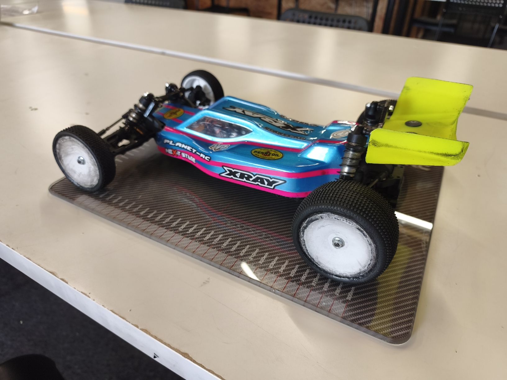 XRay RC Kits de montage: XRAY XB2 21 Carpet Buggy – D'occasion à Schweizersholz par Toni2000 2