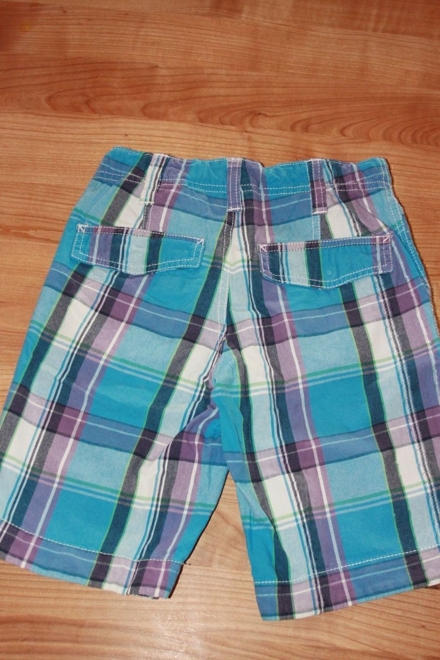 Pantaloni: karierte Bermudas  140 Tom Tailor – Usato da Wenslingen venduto da Strick4Alpaca 1