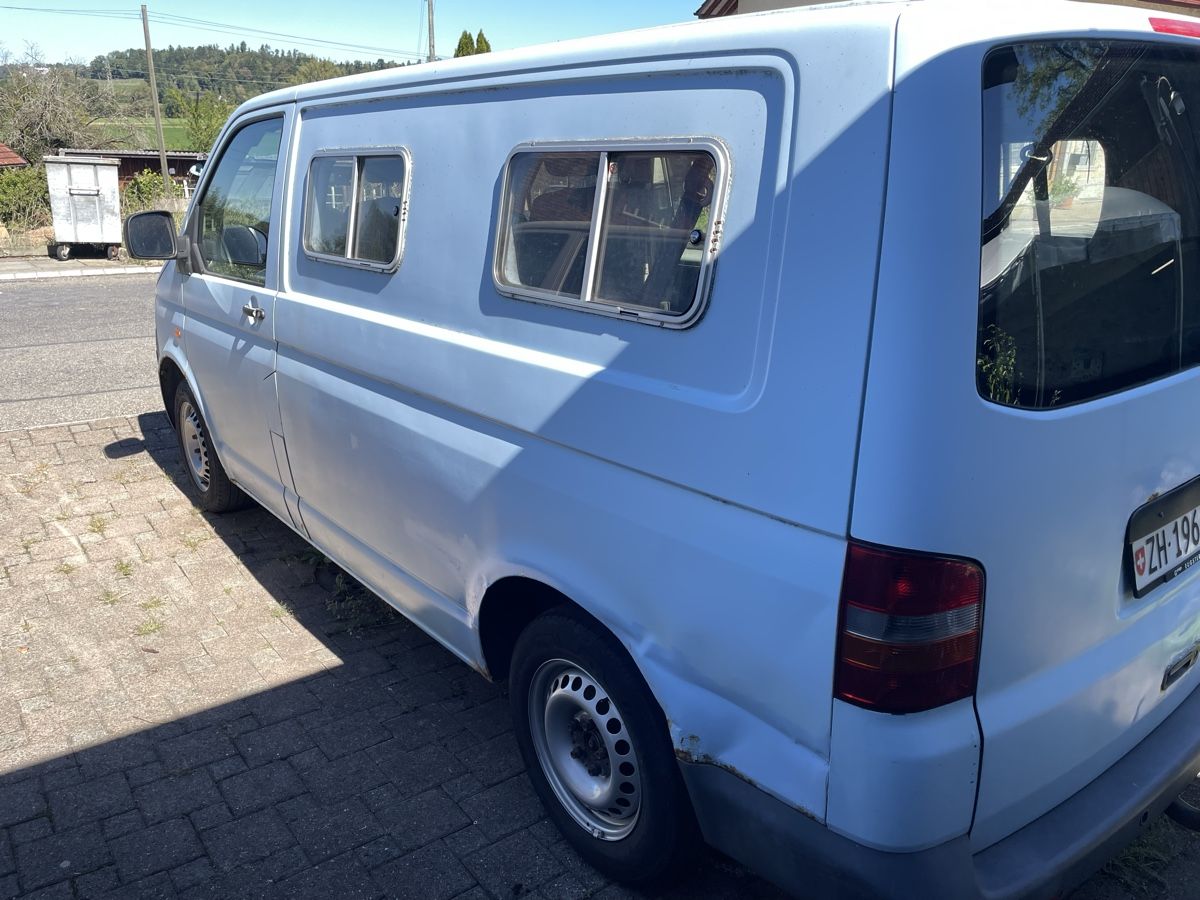 VW Automobili: VW T5 2.5 TDI  4 Motion – Difettoso da Mönchaltorf venduto da Cooltomike 2
