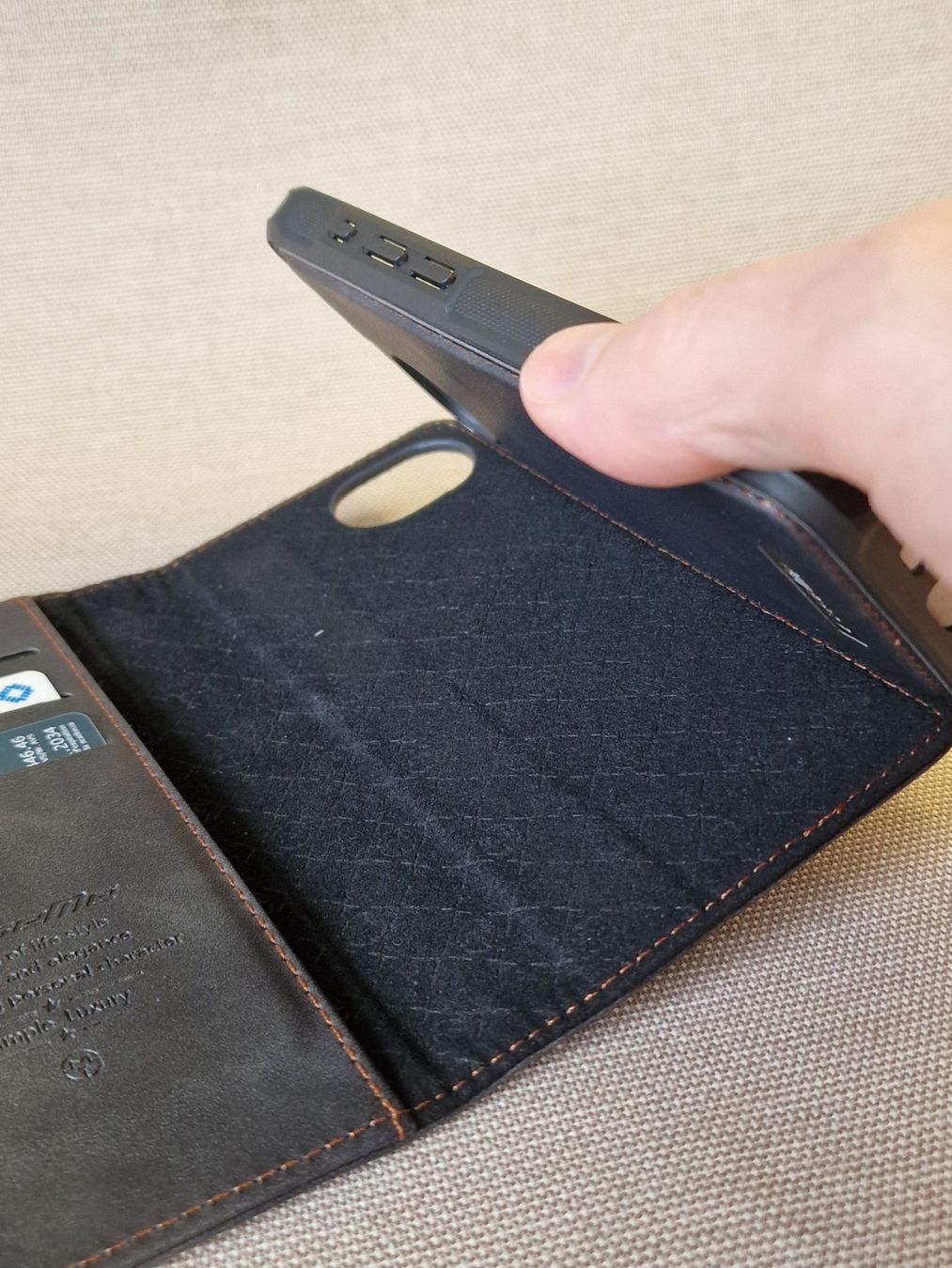 Apple Cover & Protezioni schermo: 2-in-1 Hülle für iPhone 16e – Nuovo e nell'imballaggio originale da Berikon venduto da Bifi7 7